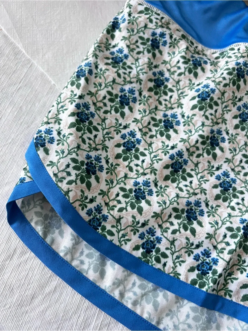 TUCKERNUCK Sport Floral Running Shorts Tennis Blue White Lined Small NWOT